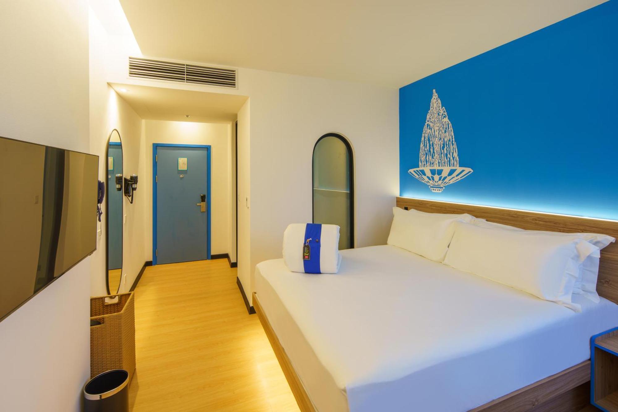 Cosi Vientiane Nam Phu Hotel Exterior photo